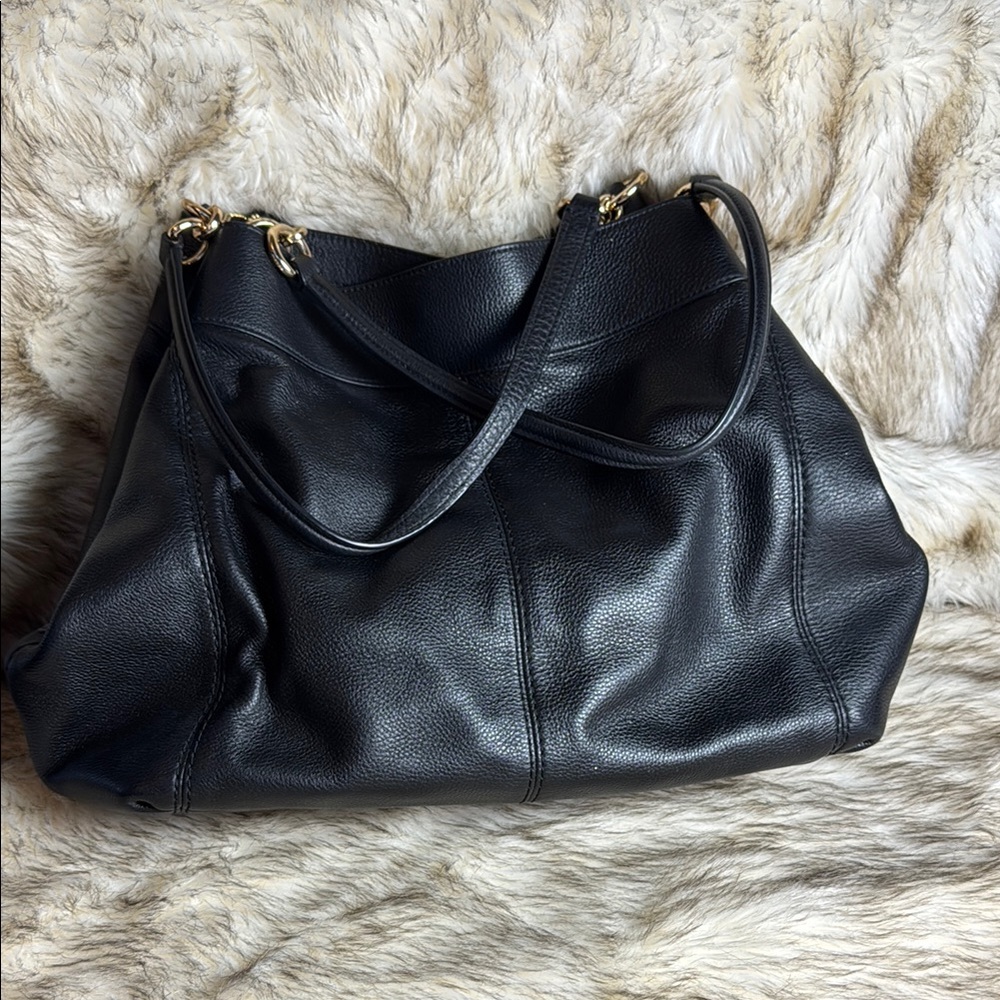 Coach Black Pebbled Leather Shoulder Hobo with Gold Logo - Picture 4 of 9